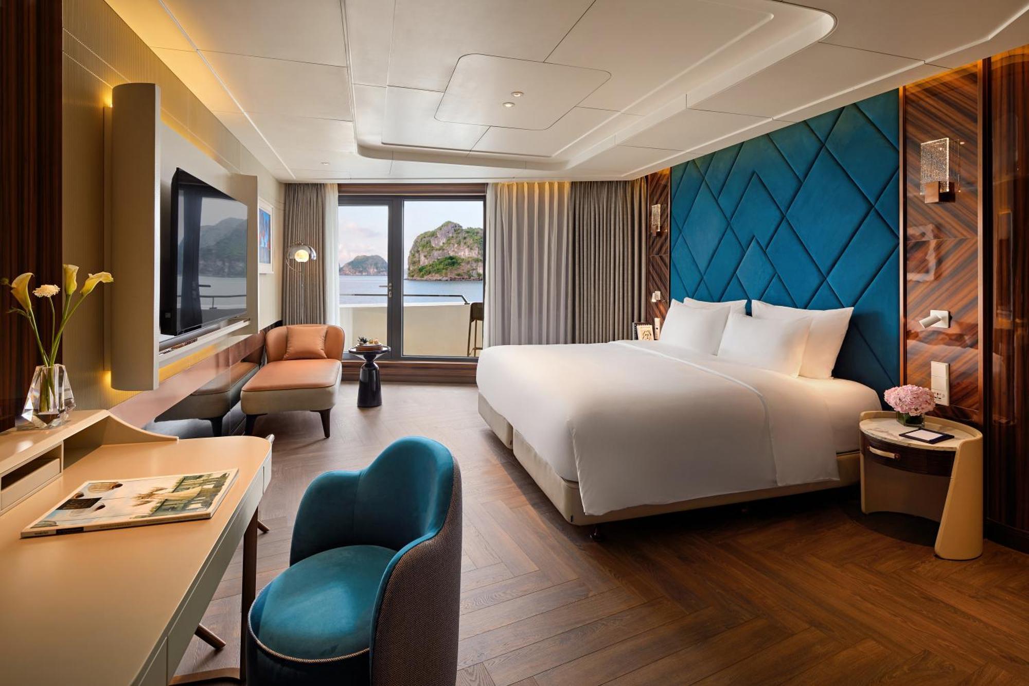  Grand Pioneers Halong Bay Cruise 2 Халонг